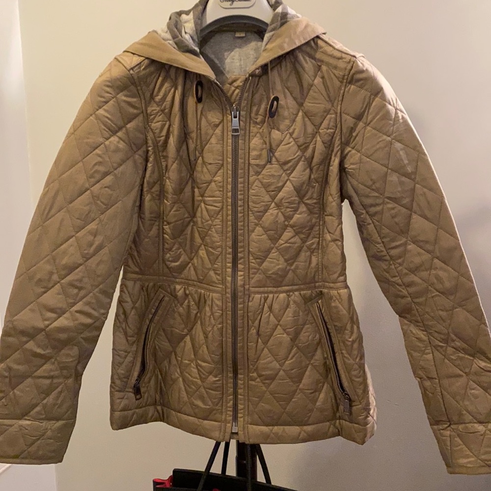 Burberry Quilted coat